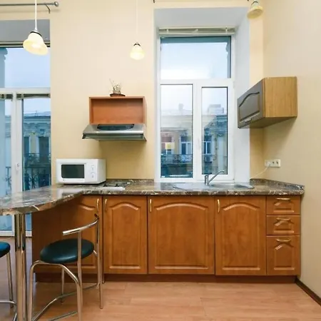 Apartment - Independence Square *
