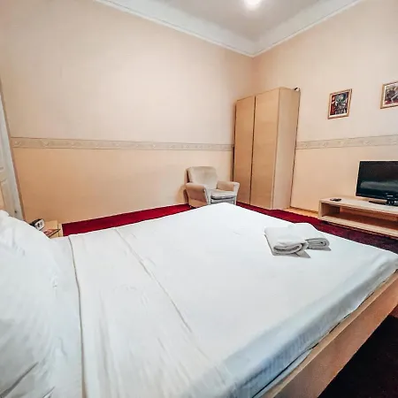 Apartment - Independence Square *